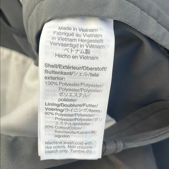 J. Crew Gray 11” Inseam Flat Front Shorts Size 33 - Picture 4 of 12